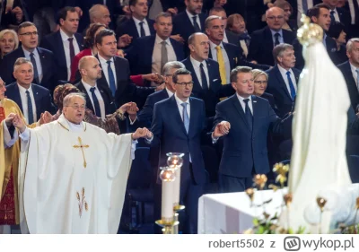 robert5502 - Morawiecki w objęciach z Orbanem plecie o zagrożeniu z UE, Obajtek kradn...