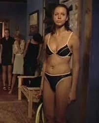 Gieekaa - @krytyk__wartosciujacy: Anita Werner z TVN24 z tego samego serialu.