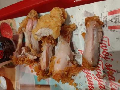 m0rgi - Nie ma co się dziwić że są problemy żołądkowe po KFC jak nawet hot wingsow ni...