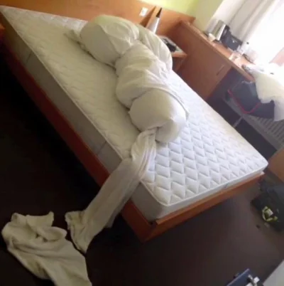 Dxe_ - #kikiswiat kamil to by lubil takie instalacje artystyczne