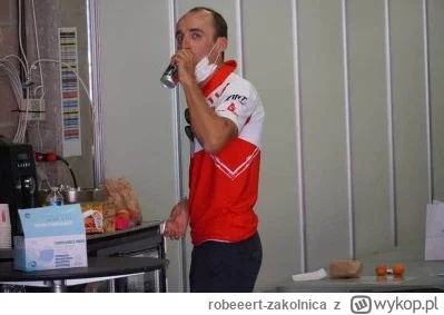 robeeert-zakolnica - pije żeby zapomnieć
#f1