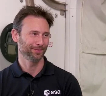 Tymczas0wy - [Z OSTATNIEJ CHWILI]

Sławosz Uznański Wiśniewski zjadł śniadanie.

#kos...