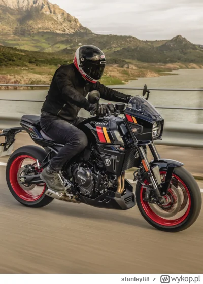 stanley88 - #motocykle #suzuki #yamaha 
Jak wam się podoba nowe Suzuki? Powiem, że tr...