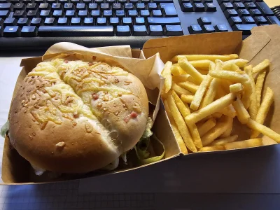 DaaN995 - Był na obiad. Jest i na kolacje. Palce lizać!
#mcdonalds #burgerdrwala