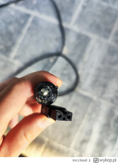 mccloud - Ktoś się orientuję gdzie w #Kraków dostanę kabel do lodówki turystycznej.

...