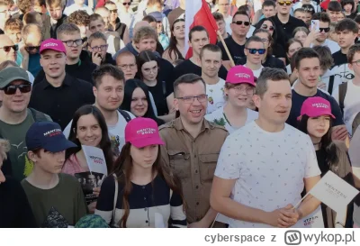 cyberspace - #mentzen #mentzen2025 #polityka hej Mirky widzieliscie jakie tłumy na sp...