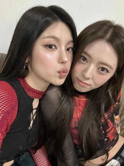 Tsuoiden - #koreanka #yeji #yuna #itzy