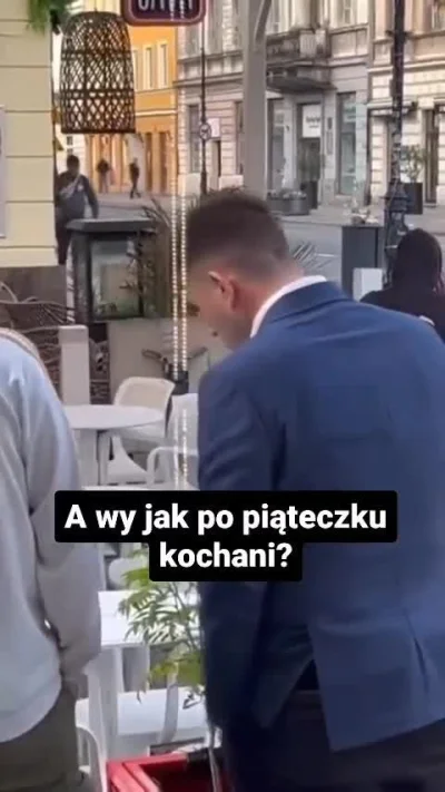 johny-kalesonny - >Ale co on takiego zrobił? Stał grzecznie pod słupem i się uśmiecha...