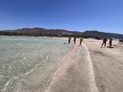 Musztardowytygrys9 - Dzień 3 we Władysławowie, cały czas stabilne 32 stopnie, schludn...