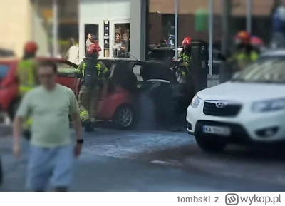 tombski - Przed godziną przy ulicy Zgoda w Warszawie spłonął samochód. Elektryczny. (...