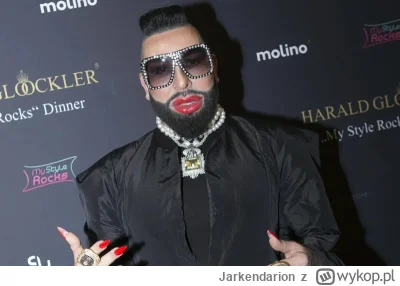 Jarkendarion - Rutkowski, to nawet nie jest on 

#heheszki #humorobrazkowy