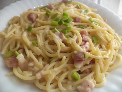 szyderczy_szczur - #przepis na danie:
-makaron
-boczek
-śmietana

Makaron ugotować
Sk...