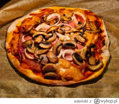 adamdd - Zostało ciasto z chaczapuri, więc dziś na kolację #pizza ( ͡° ͜ʖ ͡°) #gotujz...