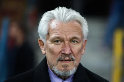 JanuszKarierowicz - @loginnawykoppl: 
 fachowcy od patopiłki którzy zjedli zęby w jak...