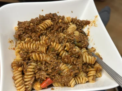 konska-stulejka - Wczorajsza pasza, ten sos co tam robiłem, kupiłem se fajny makaron ...