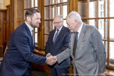 JPRW - Gibała był za ostry, za gwałtowny, za aktywny. To jest Krakówek, tu dwadzieści...