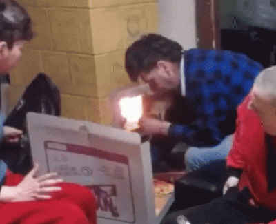 LenoV12 - #danielmagical 
Jaca nawet nie ma kiedy się nacieszyć z pierwszej zimy,bez ...