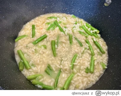 qbencjusz - risotto już prawie gotowe, jeszcze parmezan i odrobinę masła  #gotujzwyko...