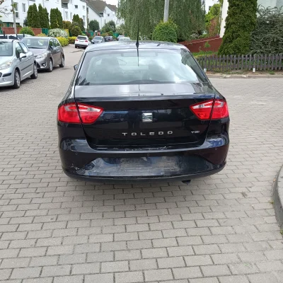 michal284 - Mirasy, miałem stłuczkę w tyl, auto seat toledo 4 liFtback i teraz z jedn...