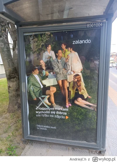 AndriejCh - Reklama Zalando na przystanku (｡◕‿‿◕｡)

#zalando #pdk