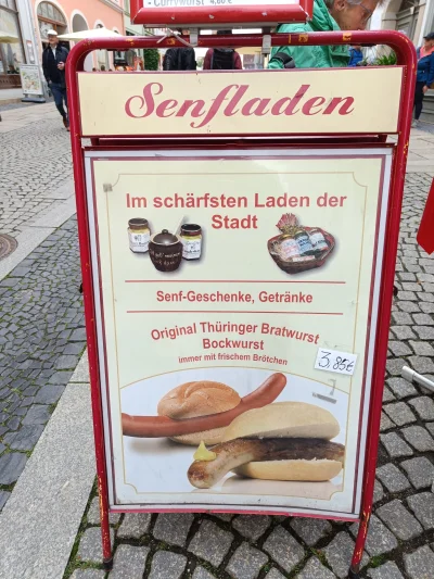 dzieju41 - Zjeść czy nie zjeść, cena raczej normalna za kiełbasę w bułce.
#paragonygr...