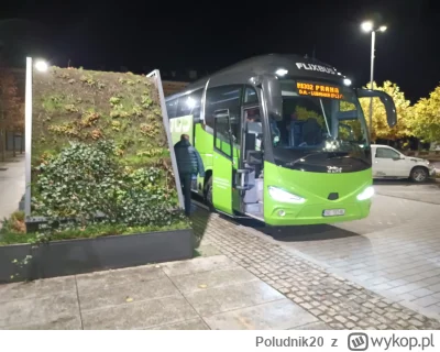 Poludnik20 - Flixbus do czeskiej Pragi na pl. Kościuszki, głównym placu Tomaszowa Maz...