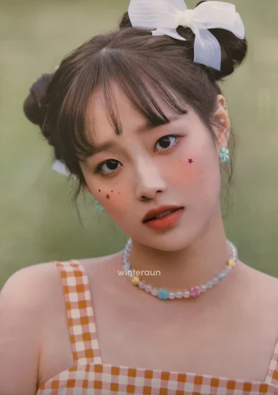 XKHYCCB2dX - #koreanka #chuu #loona