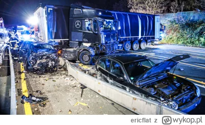 ericflat - Dajemy rade za granicą... Liderem nadal Januszek, który 50 aut staranował ...