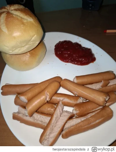 twojastarazapindala - Sponsor powiedzial ze skonczylo mu sie siano wiec taka kolacje ...