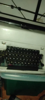 Pesa_elf - @Nemo24: kupiłem sobie maszynę do pisania, za mną mam trzydziestoletnie al...