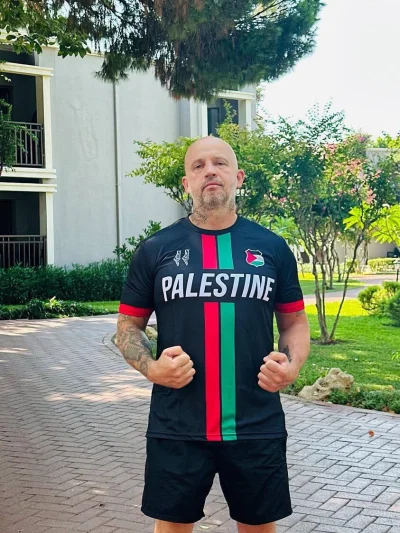 PixelNomad - Peja, jak wielu artystów na świecie, zdecydował że jego muzyka będzie ni...