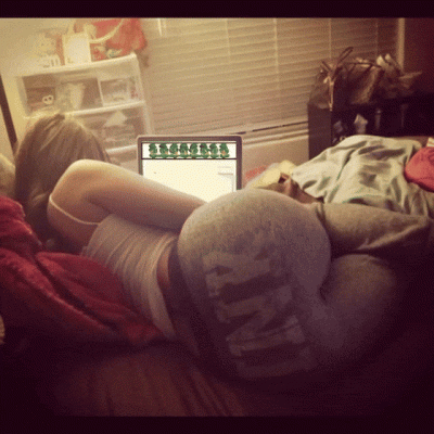 tomek001Hej - @futanari: ehh no i skusiłeś tym dupskiem