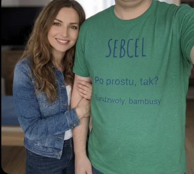 WilliamHerrington - Mirki, ta koszulka jest niesamowita!
Wczoraj ją założyłem i w koń...