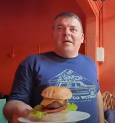 spjlg - @spjlg: Popisowe danie Krzysia. Burger na bogato.