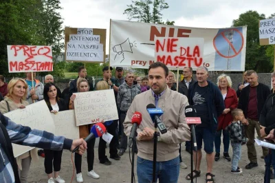 Tumurochir - Wczoraj w Radomiu odbył się protest przeciwko budowie masztu telekomunik...
