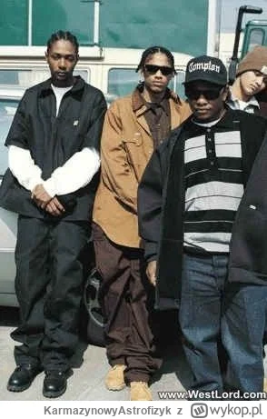 KarmazynowyAstrofizyk - Może słuchają rapsów?