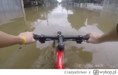 CrazyxDriver - W poniedziałek jadąc do kołchozu 
#pracbaza #rower #powodz #czarnyhumo...