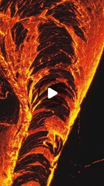 Z_polnocy - Kolejny lot nad wulkanem, tym razem jeszcze bliżej 
https://www.instagram...