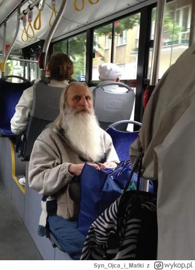 SynOjcai_Matki - Saruman po tygodniu w Polsce

#heheszki #memy #humorobrazkowy #wladc...