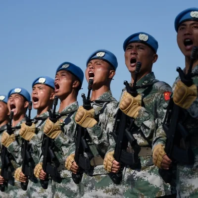jan-ulaf - #chiny @LuckyStrike Dlaczego chińscy żołnierze drą ryja jak zwierzęta i wy...