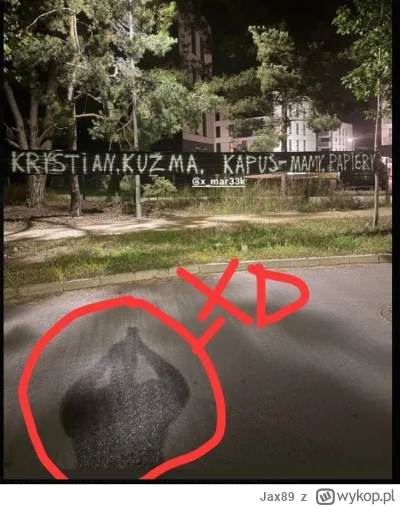 Jax89 - Denis w nocy jezdzi i rozwiesza o Kuzmie i wplątuje młodego że niby to on XD
...