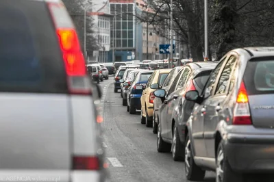 miku555 - Polacy jeżdżą jak bandyci i jest to statystycznie potwierdzony fakt.
Tu nie...