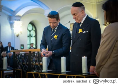 piotrek-michal - Czaskoski ich finansuje, daje zewzolenia na przemarsze i daje eskort...