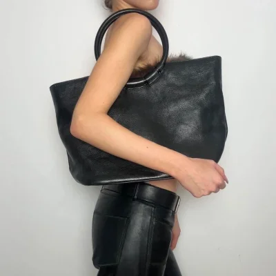 maniek-maniewski - #humorobrazkowy #heheszki #vinted

Znalazłem takie niefortunne zdj...