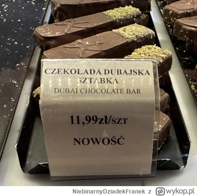 NiebinarnyDziadekFranek - @La-Paz
Karmello nie bierze jeńców xD