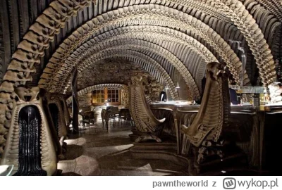pawntheworld - W Szwajcarii jest bar zaprojektowany przez niego