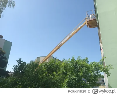 Poludnik20 - Konserwacja balkonu przy użyciu podnośnika koszowego Bumar na pojeździe ...