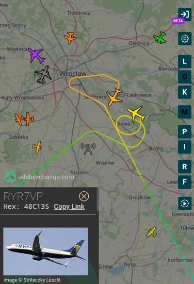 blisko_kebab - Co się dzieje na lotnisku we #wroclaw , że przerwali lądowanie dwóm sa...