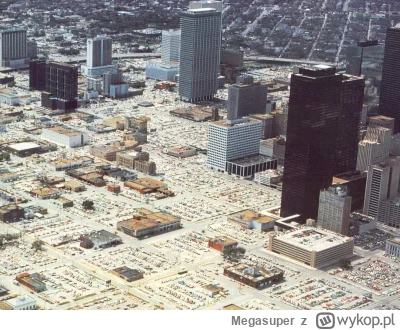 Megasuper - Houston 1970. Jak widać parkingów wciąż brakowało #motoryzacja #urbanisty...