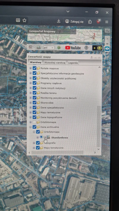 KimUnYest - @ArchaAniol klikasz na suwak, wybierasz pasek czasu i masz :)